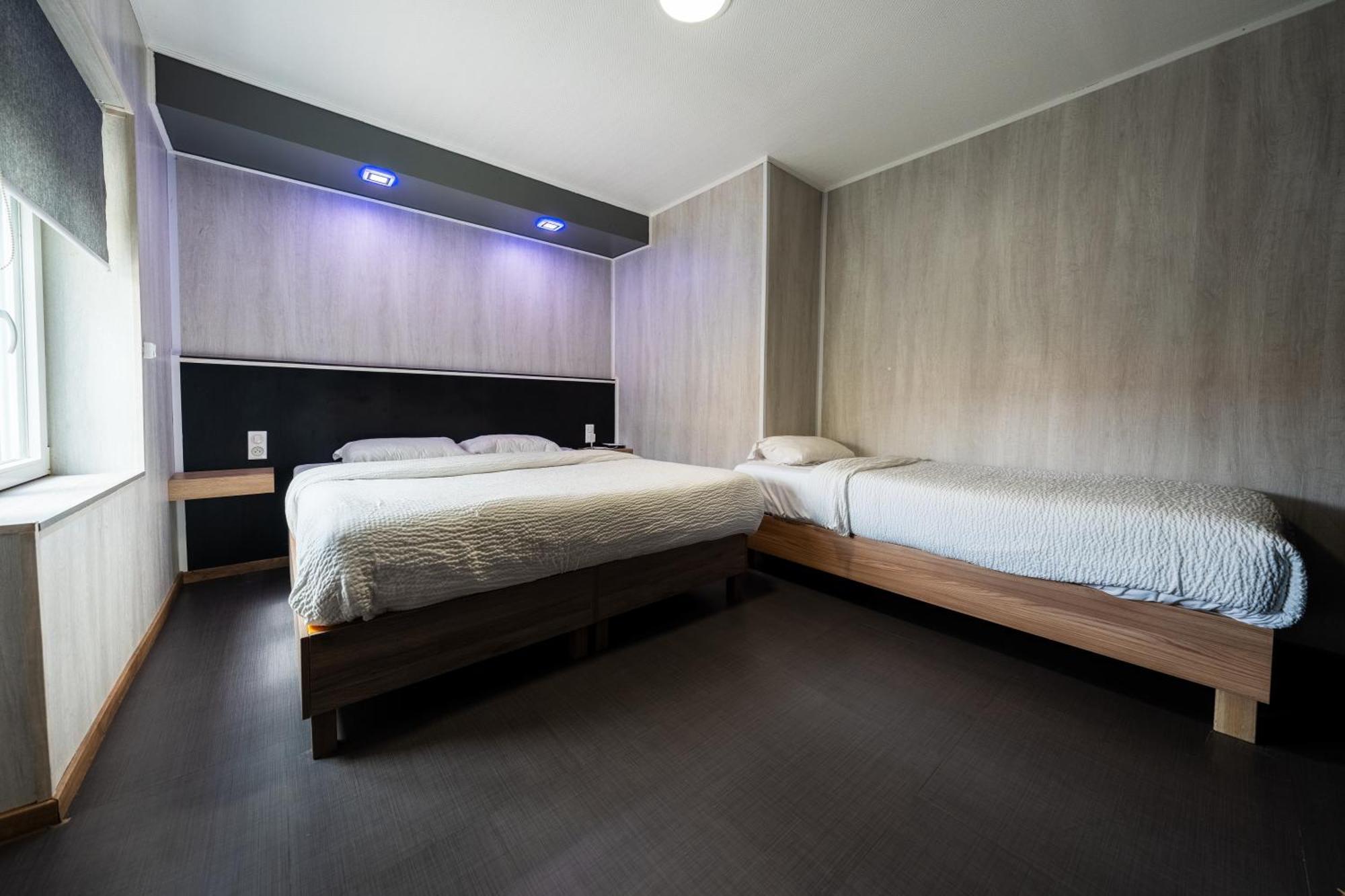 פאמייר Hotel La Rocade מראה חיצוני תמונה